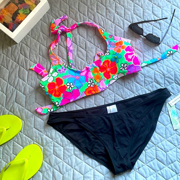 Nobo Hibiscus Halter bikini size X-Large 15-17 Top bottom swimwear bathing suit - Picture 2 of 15